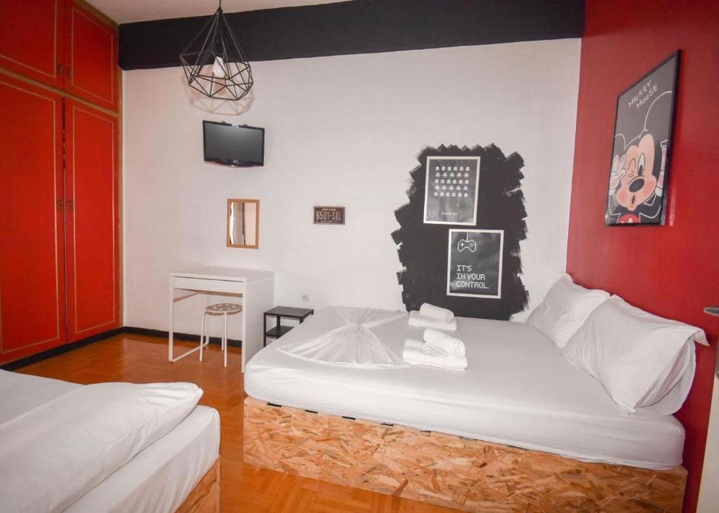 Athens 24-Hours Hostel #Athensairport #Latecheck-In #Privatetransportservice #Groups #Downtown Markopoulo Mesogaias Exterior photo